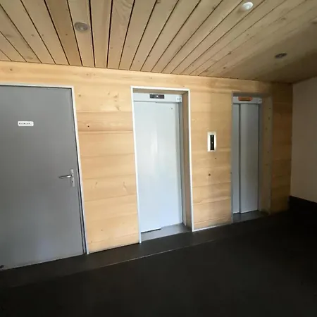 Hauts De La Vanoise - Location: Pour Deux Personnes Centre Station Mae-9120 *